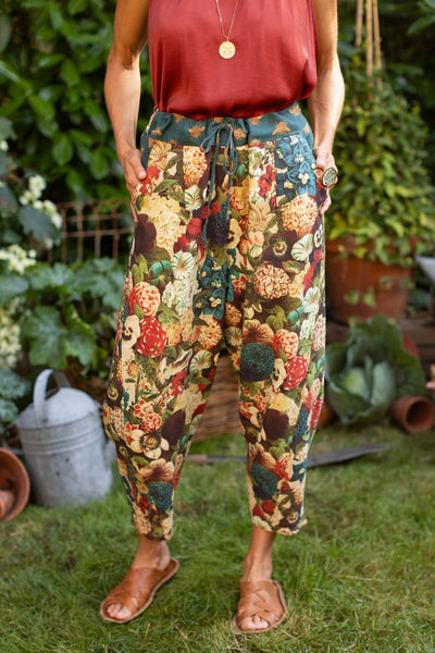 Stay Gold Artist Crop Pants