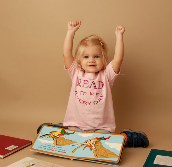 Read To Me Everyday T-Shirt in Pink
